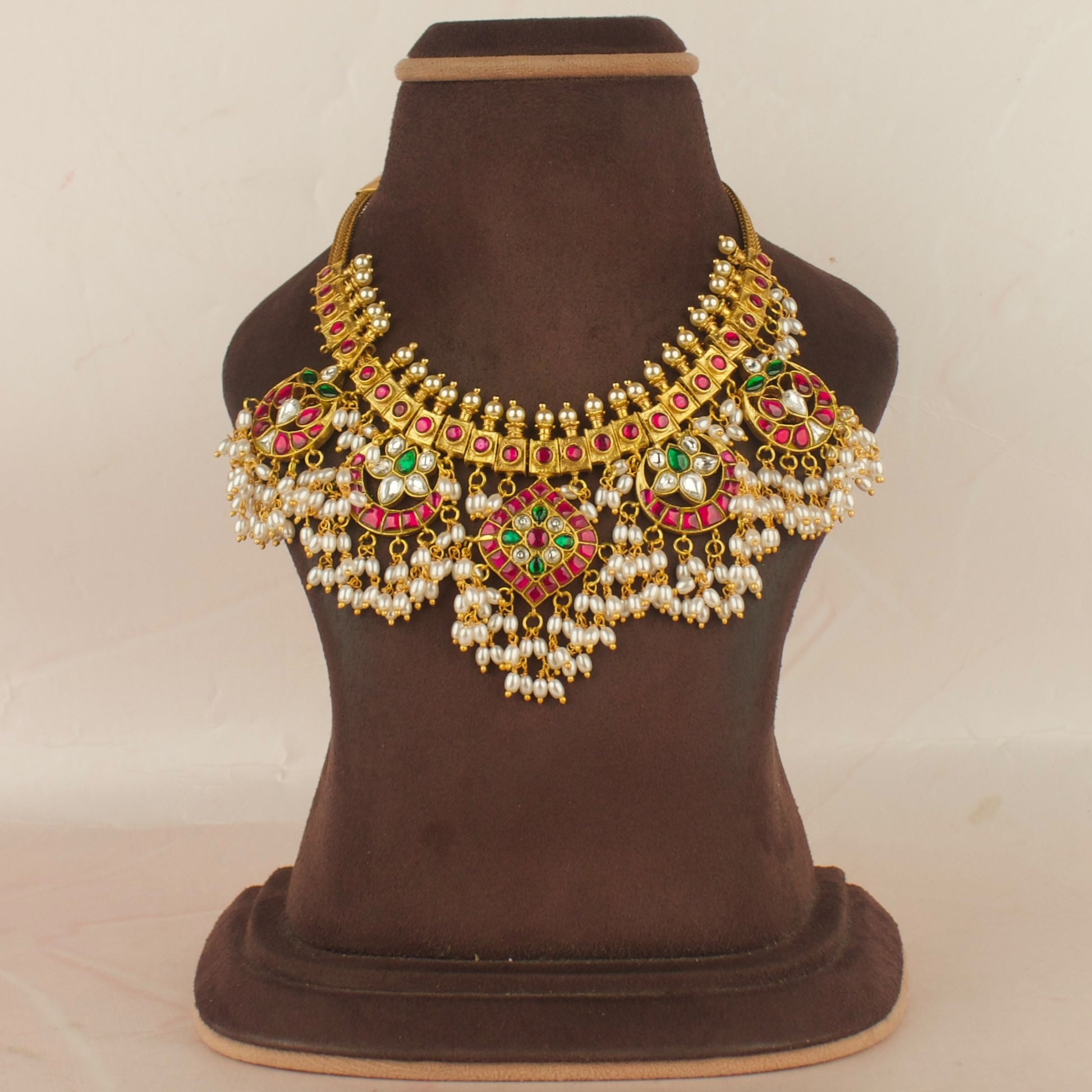 Glorious Chandbali Design Jadau Kundan Guttapusalu Necklace