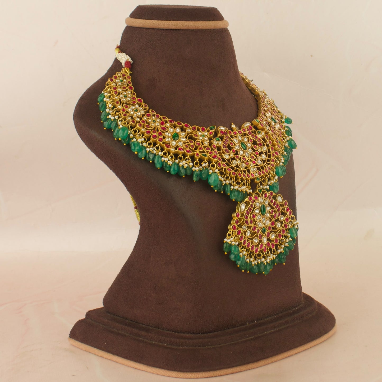 Bridal Floral Design Jadau Kundan Short Necklace with Beads