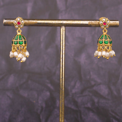 Jadau Kundan Jhumki Earrings With Pearl Drops