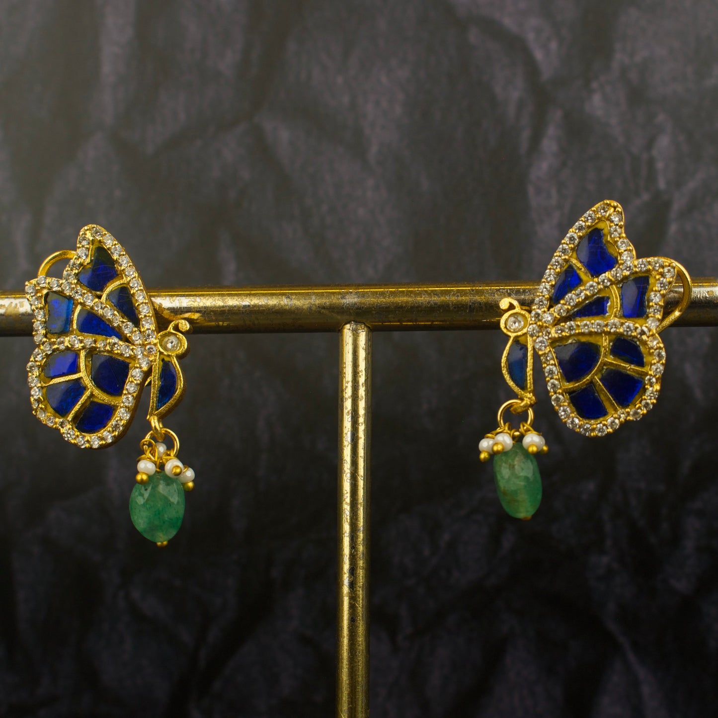 Classic Design With Jadau Kundan Stud Earrings