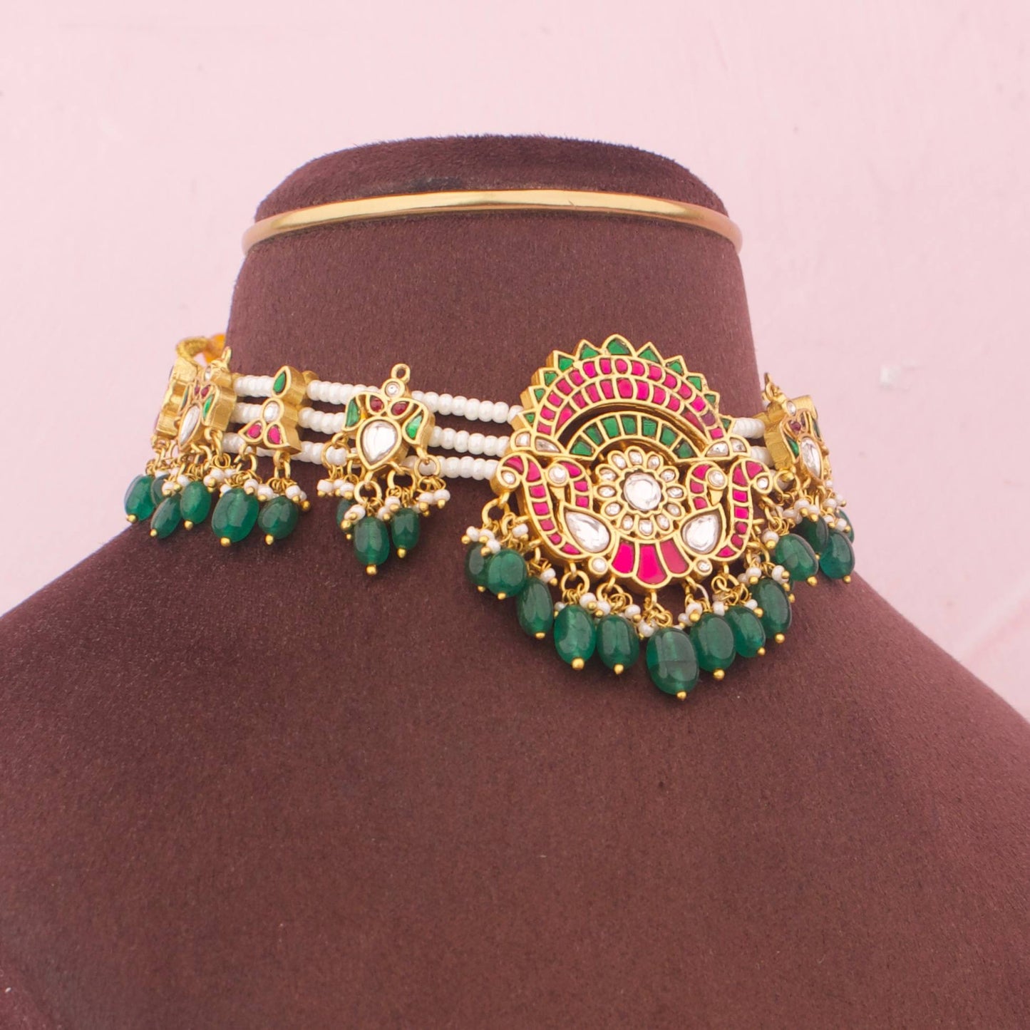 Stylish Jadau Kundan Pearl Choker With Kundan Locket