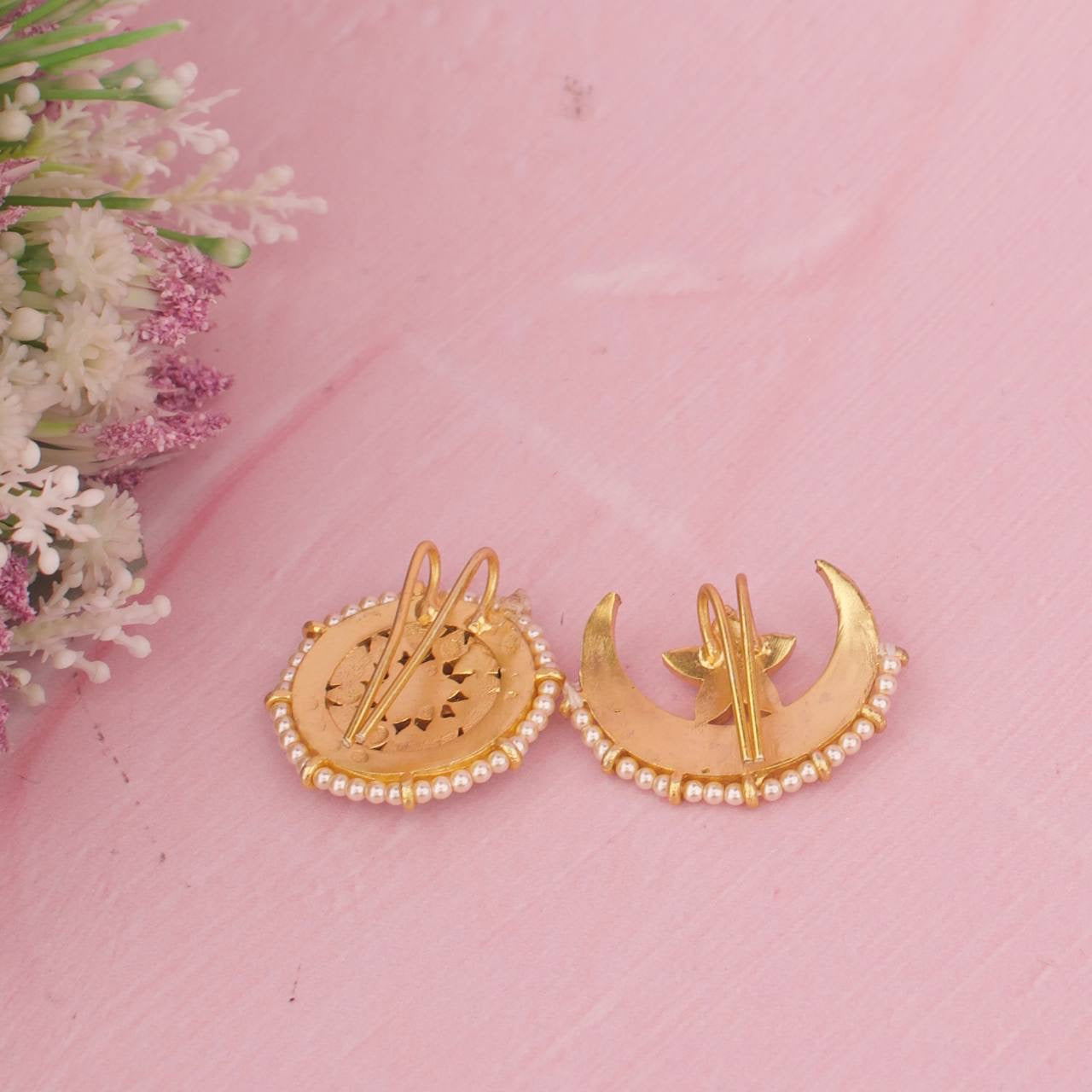 Divine Crescent Moon & Sun Polki Kundan Hairpin With Pearl Border
