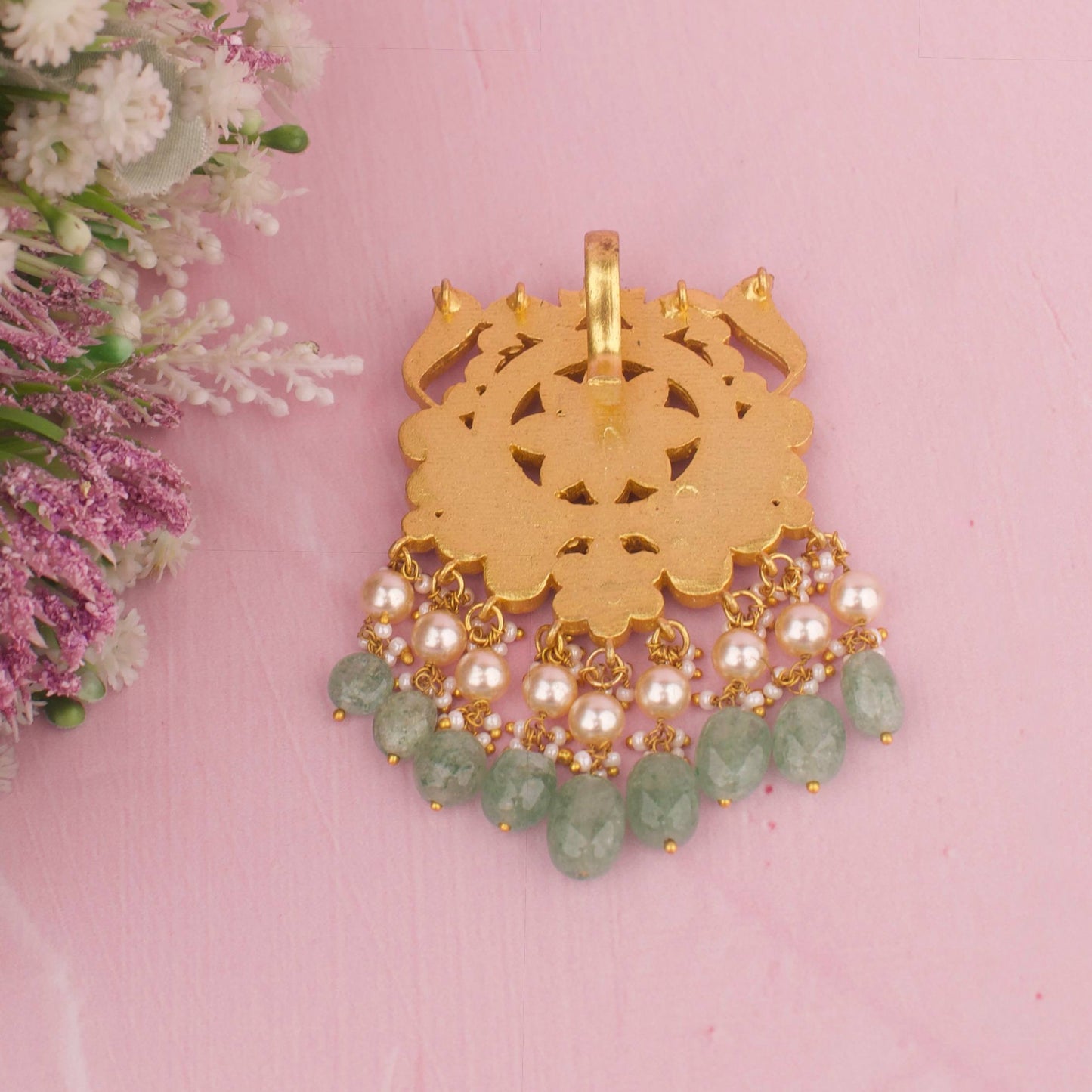 Glorious Floral Design Jadau Kundan Locket with Swarovski Pearls