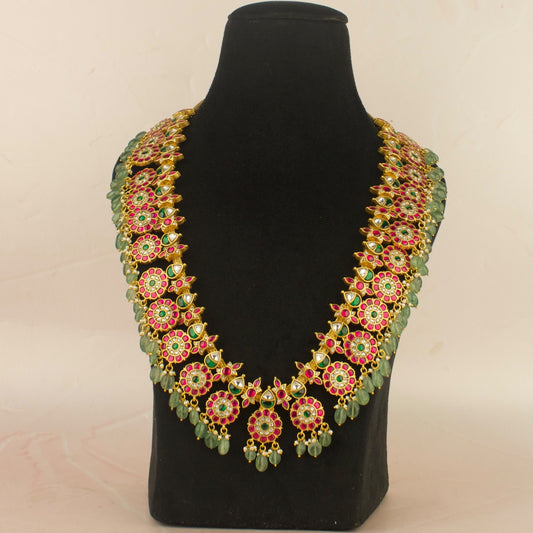 Bridal Floral Design Jadau Kundan Necklace with surrounding Green Beads