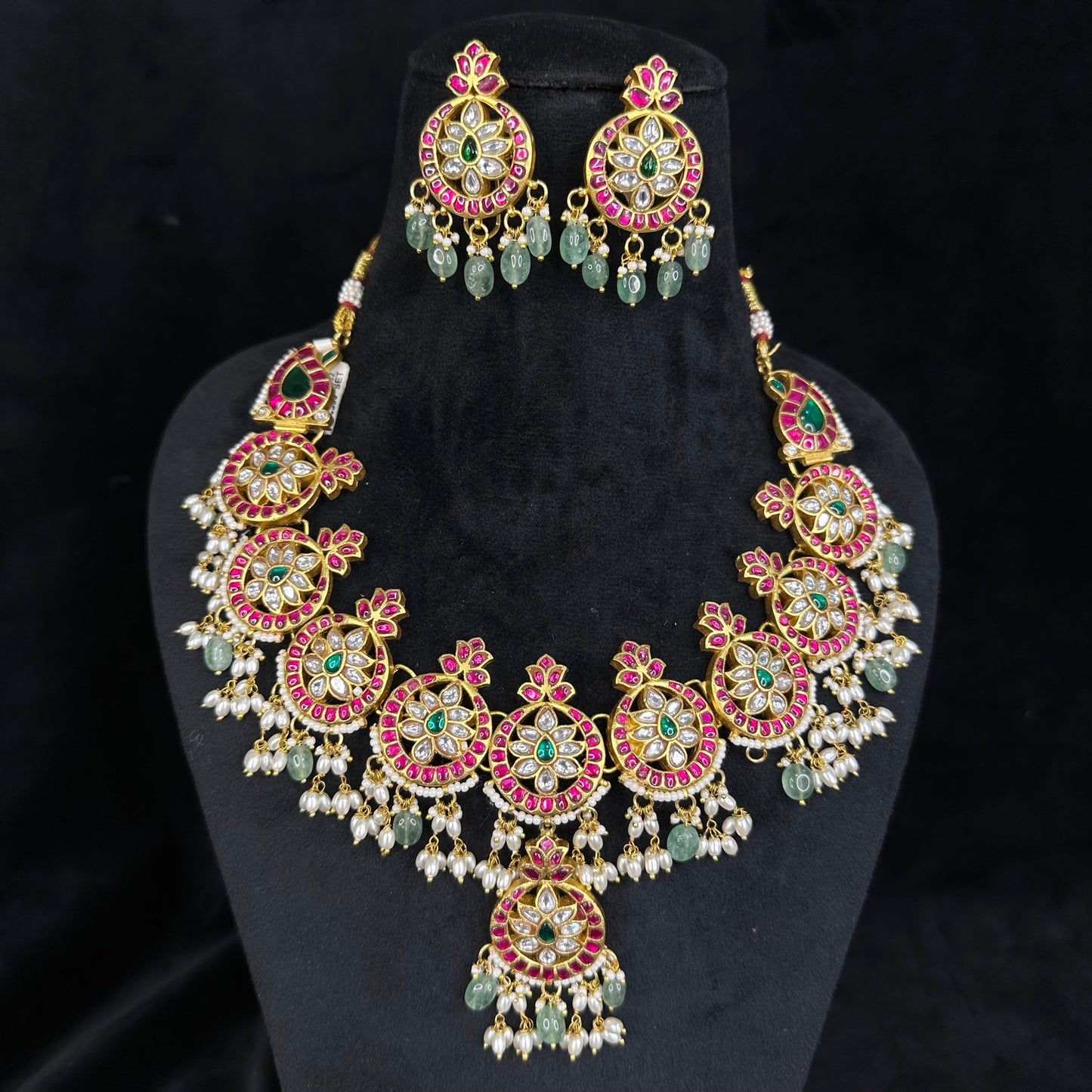 Opulent Jadau Kundan Round Motif Necklace Set with Earrings - DULHAN JEWELS