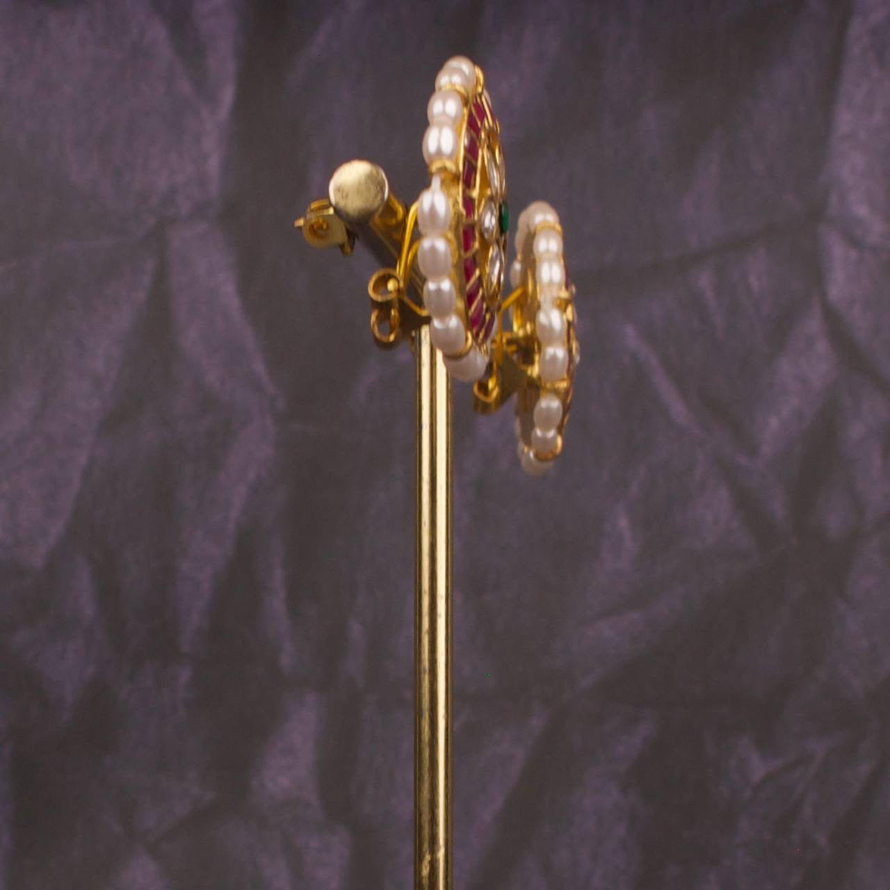 Gold Design Jadua Kundan Stud Earrings With Pearl Bordering