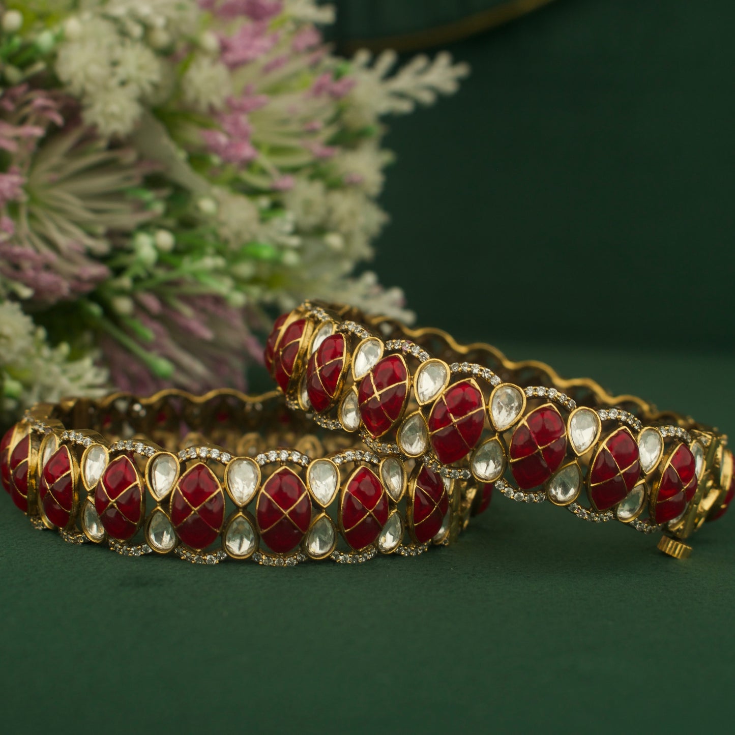 Elegant Design Fusion Kundan & Polki Victorian Bangles