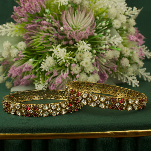 Lavish Design Fusion Kundan & Polki Victorian Bangles