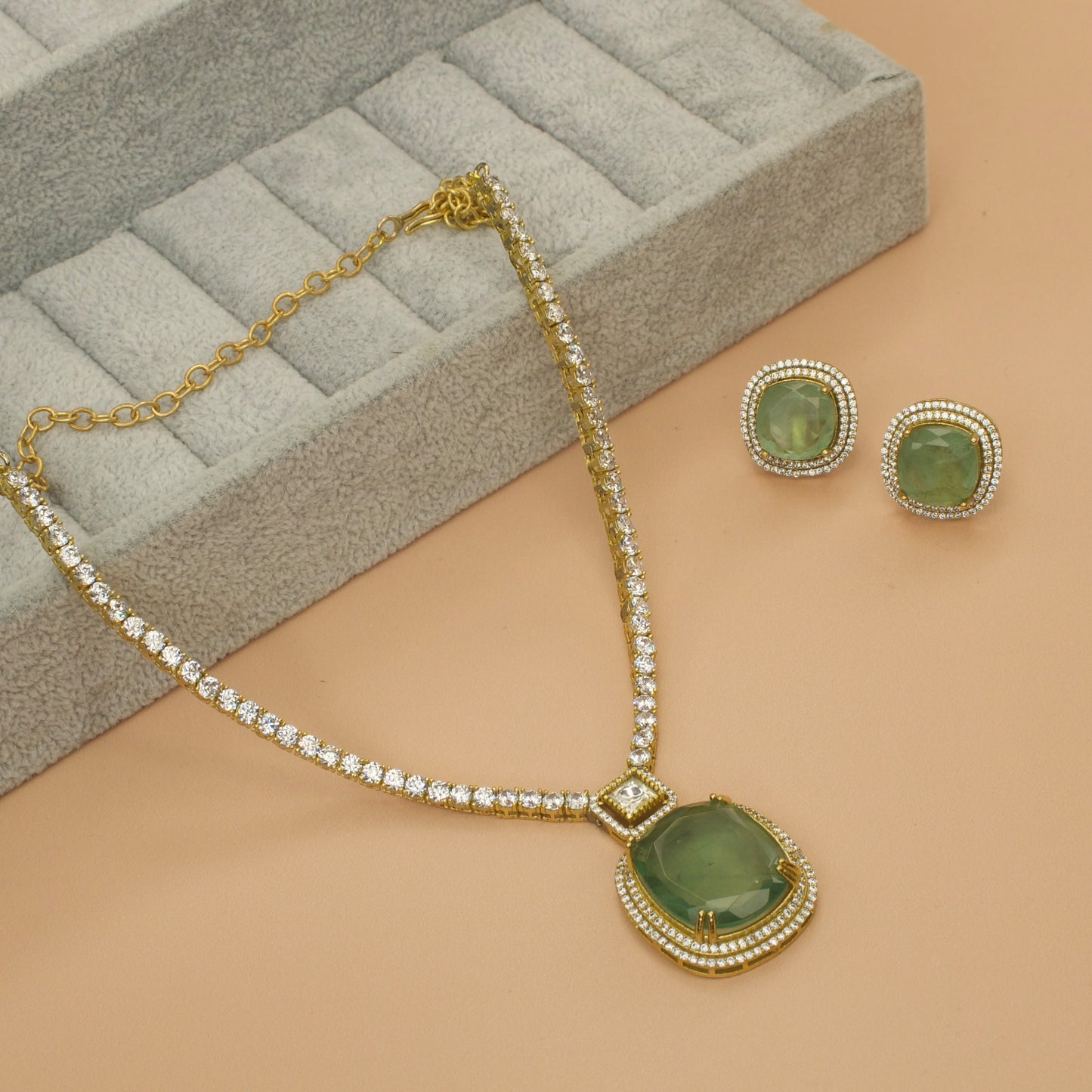 Exquisite Charm: Zirconia Necklace Set with High quality rhodium and 22k Gold plating