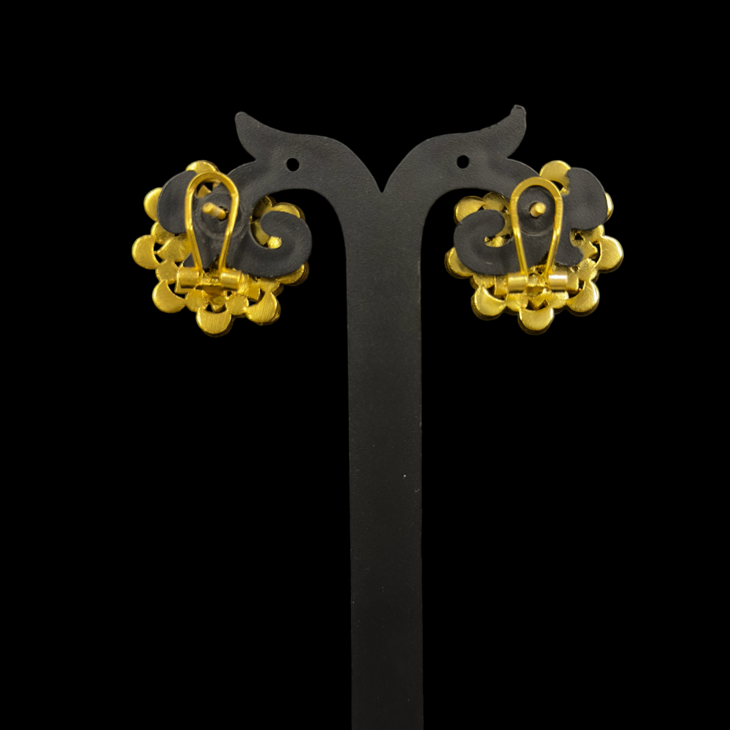 Beautiful Flower design Jadau Kundan Stud Earrings