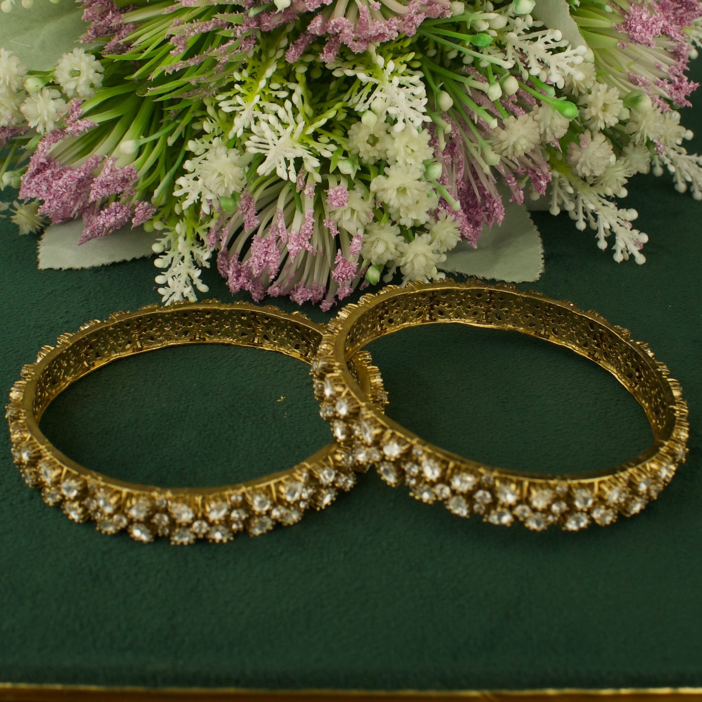 Lavish Design Fusion Kundan & Polki Victorian Bangles