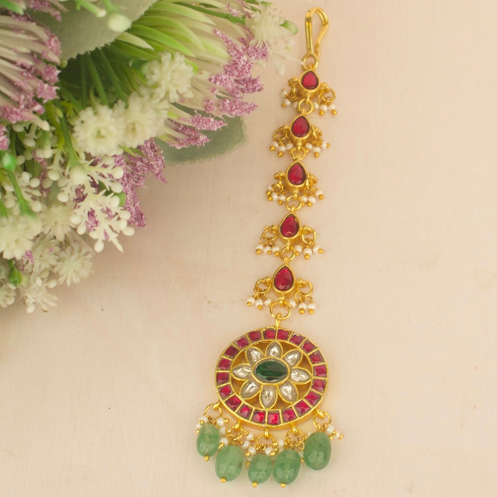 Classic Jadau Kundan Maang tikka