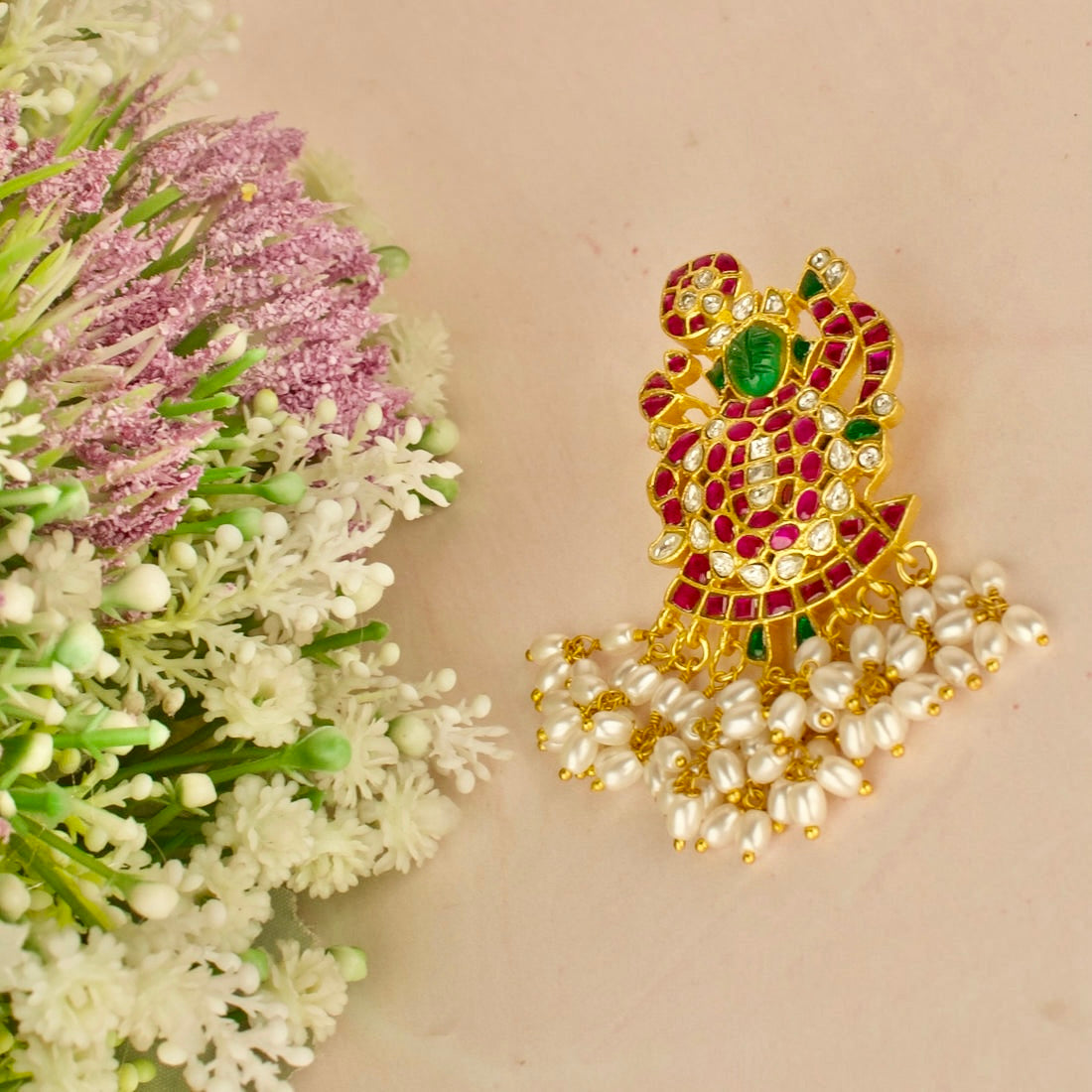 Graceful Design Jadau Kundan Locket with Guttapusalu Hanging