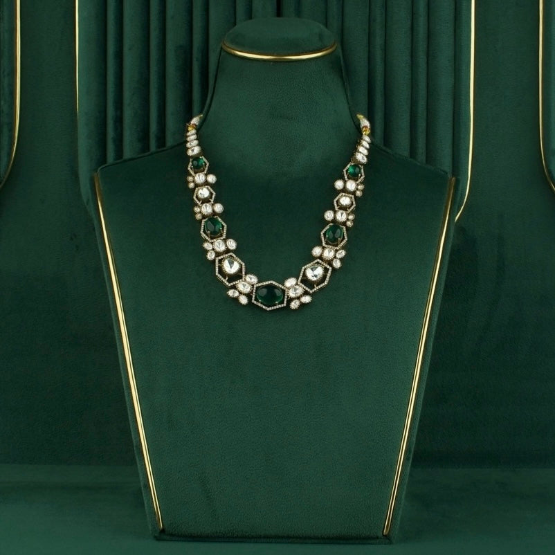 Antique Victorian Necklace with Polki Kundan Stones and earrings