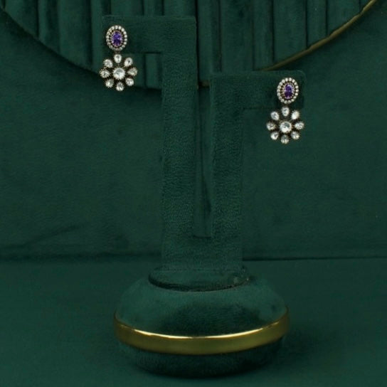 Floral Sleek Design Polki Victorian Necklace With Matching Earrings