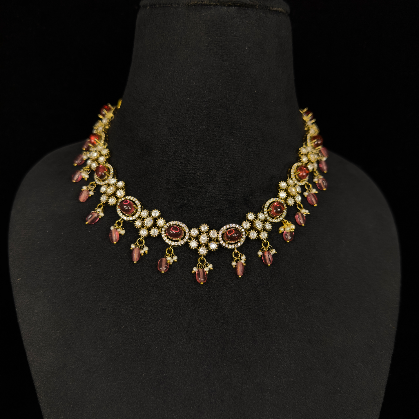 Floral Victorian beads Necklace with earrings
