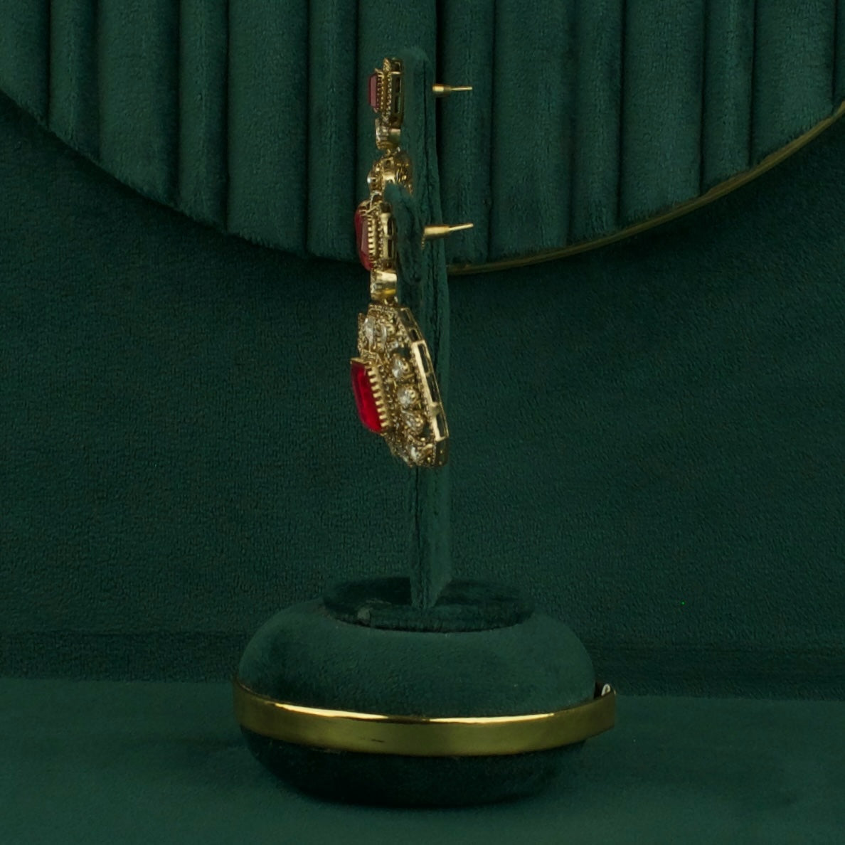 Elegant Victorian Necklace Set with Emerald Accents