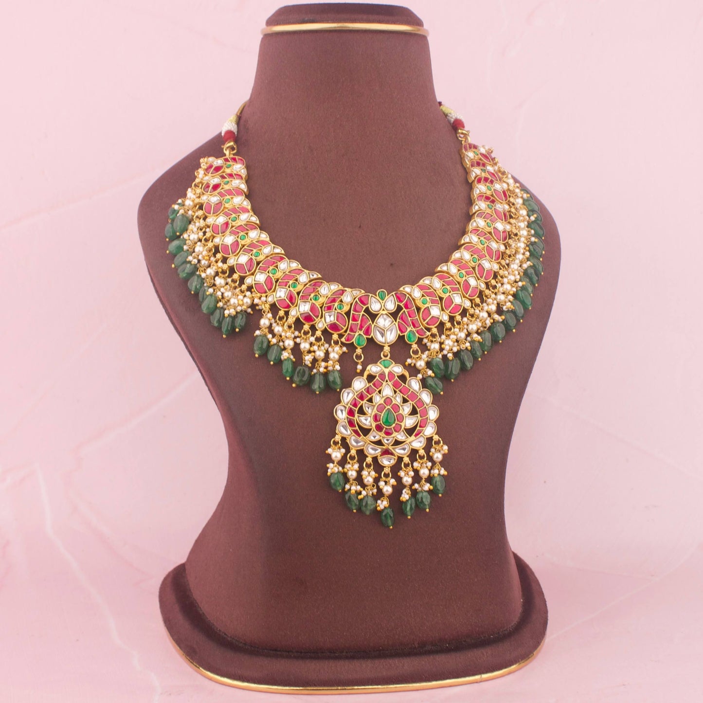 Imperial Jadau Kundan Necklace With Emerald Bead Drops Craftsmanship & Detail View - Dulhan Jewels