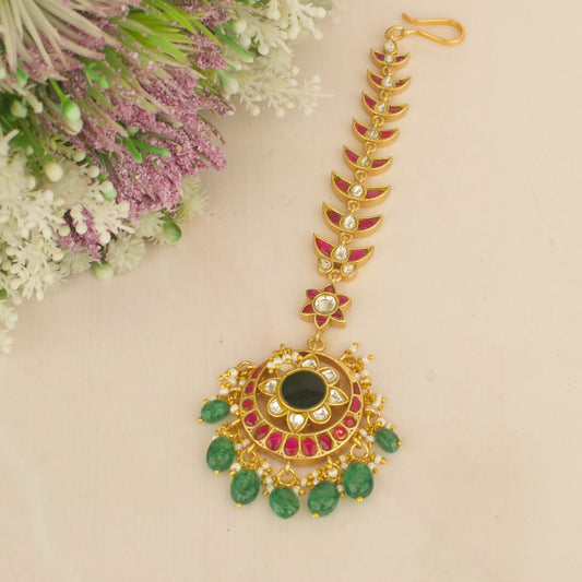 Dazzling Jadau Kundan Floral Chandbali Design Maangtikka
