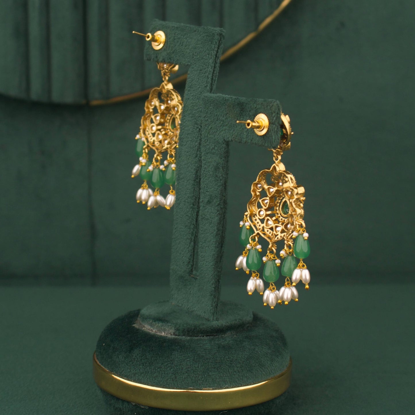 Bridal Necklace Set With Green Beads And Matching Earrings