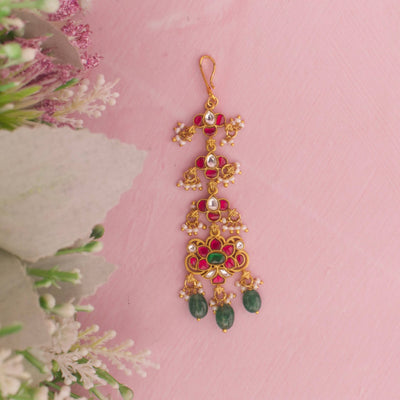 Mini Jadau Kundan Maang Tikka With Emerald Beads