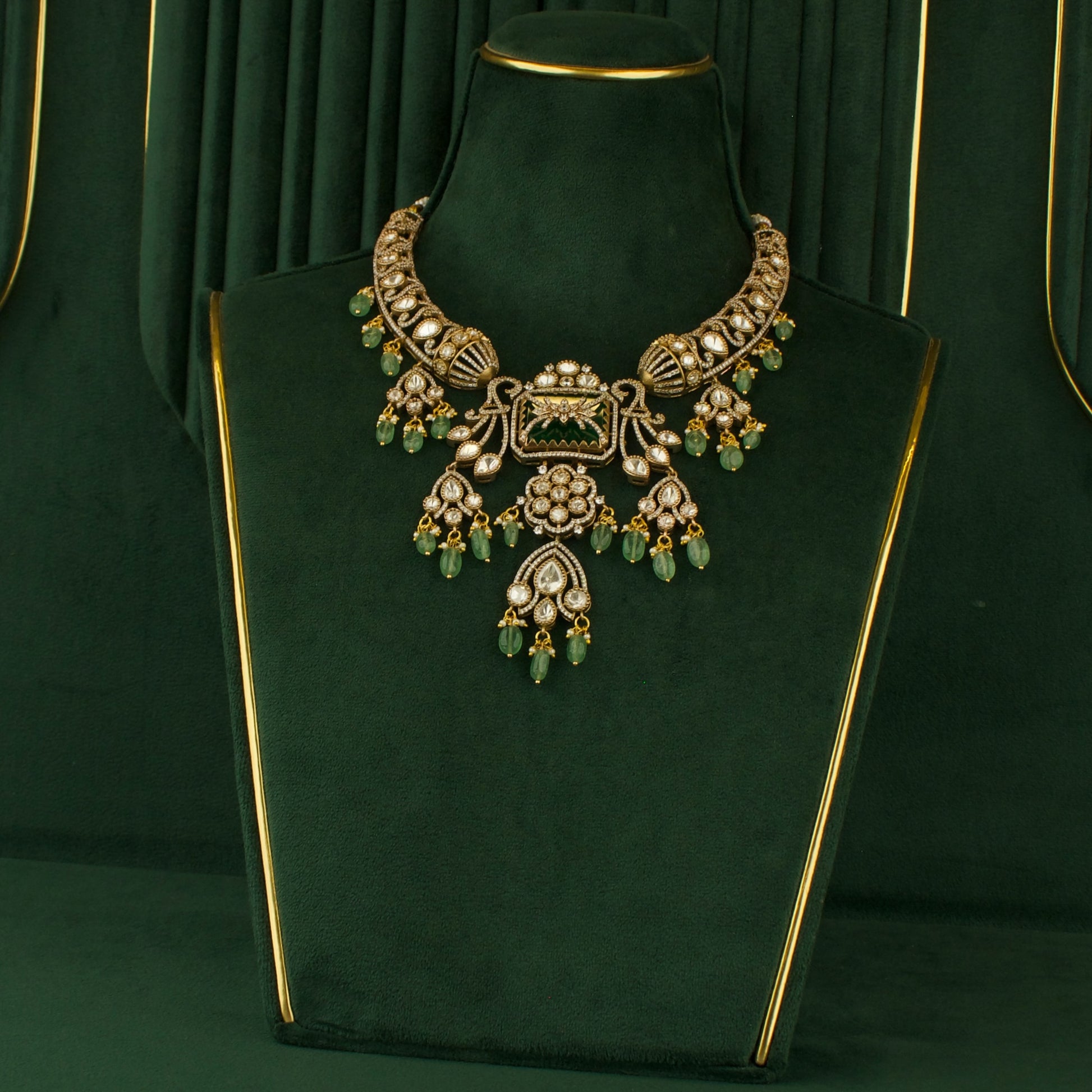Dazzling Design Fusion Kundan & Polki Victorian Short Necklace Set