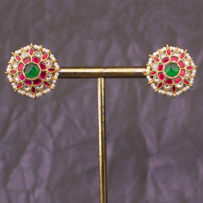 Elegant Jadau Kundan Studs With Pearl Detailing