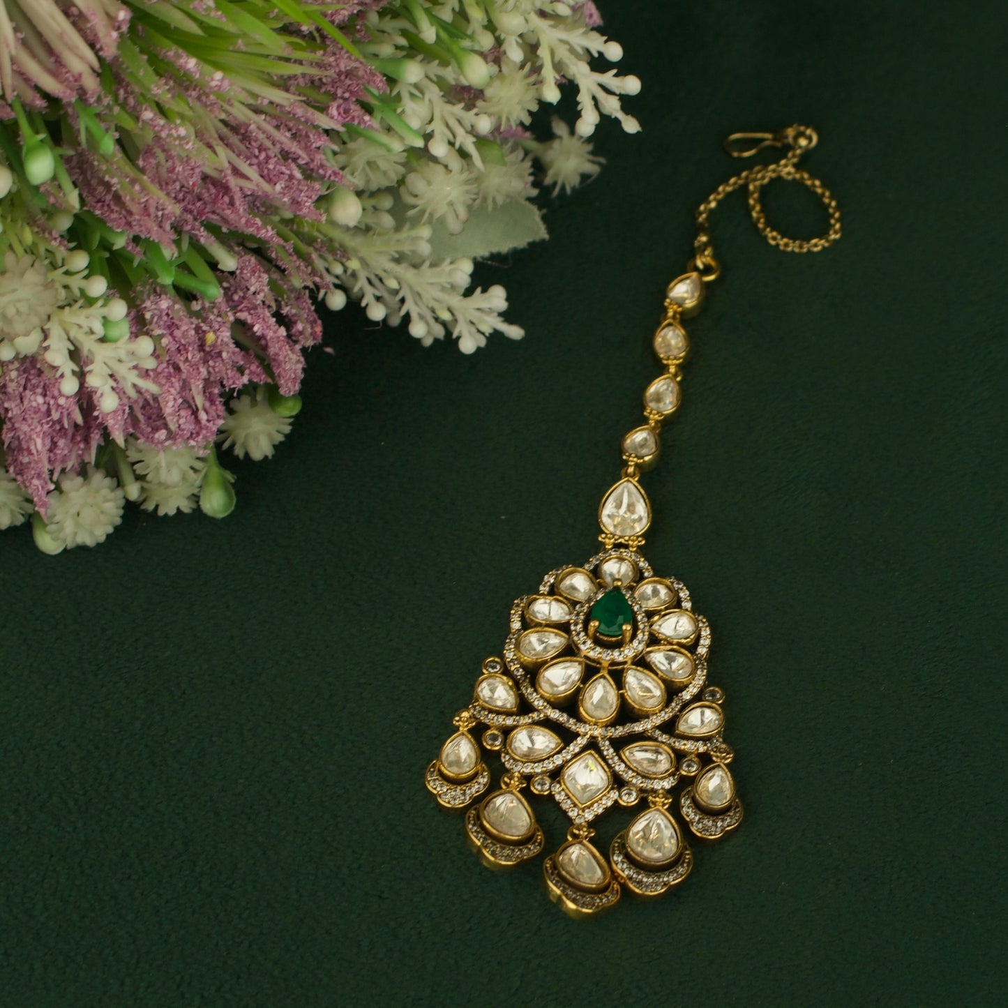 Regal Victorian Mangtikka With Polki Droplets