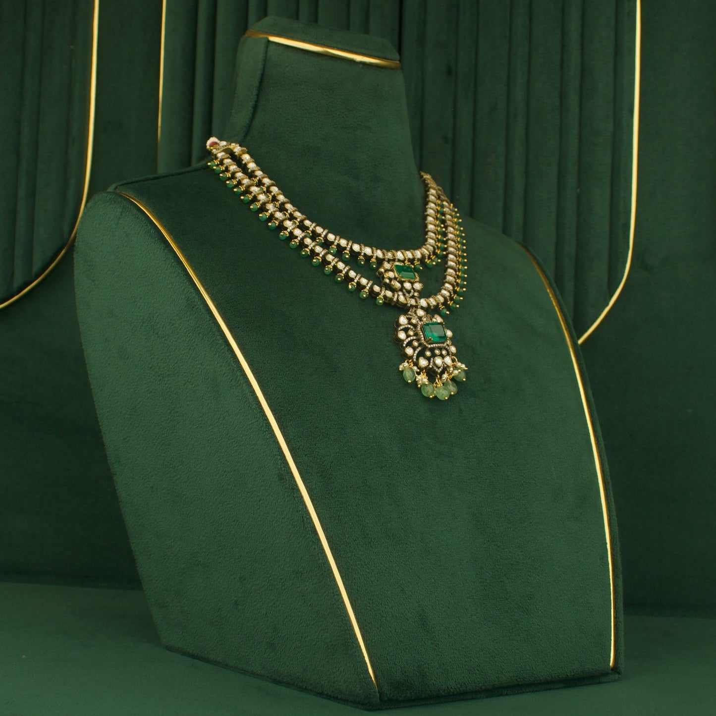 Timeless 2/ Layered Design Polki Victorian Short Necklace Set