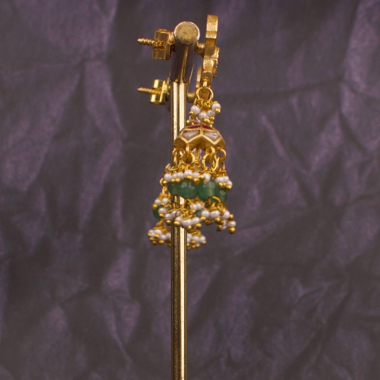 Simple Sleek Light Weighted Jadau Kundan Jhumki Earrings