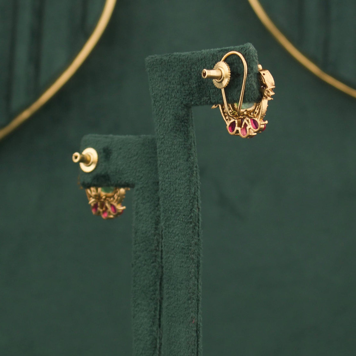 Stylish Victorian Emerald Pendant With Earrings Matching Earrings