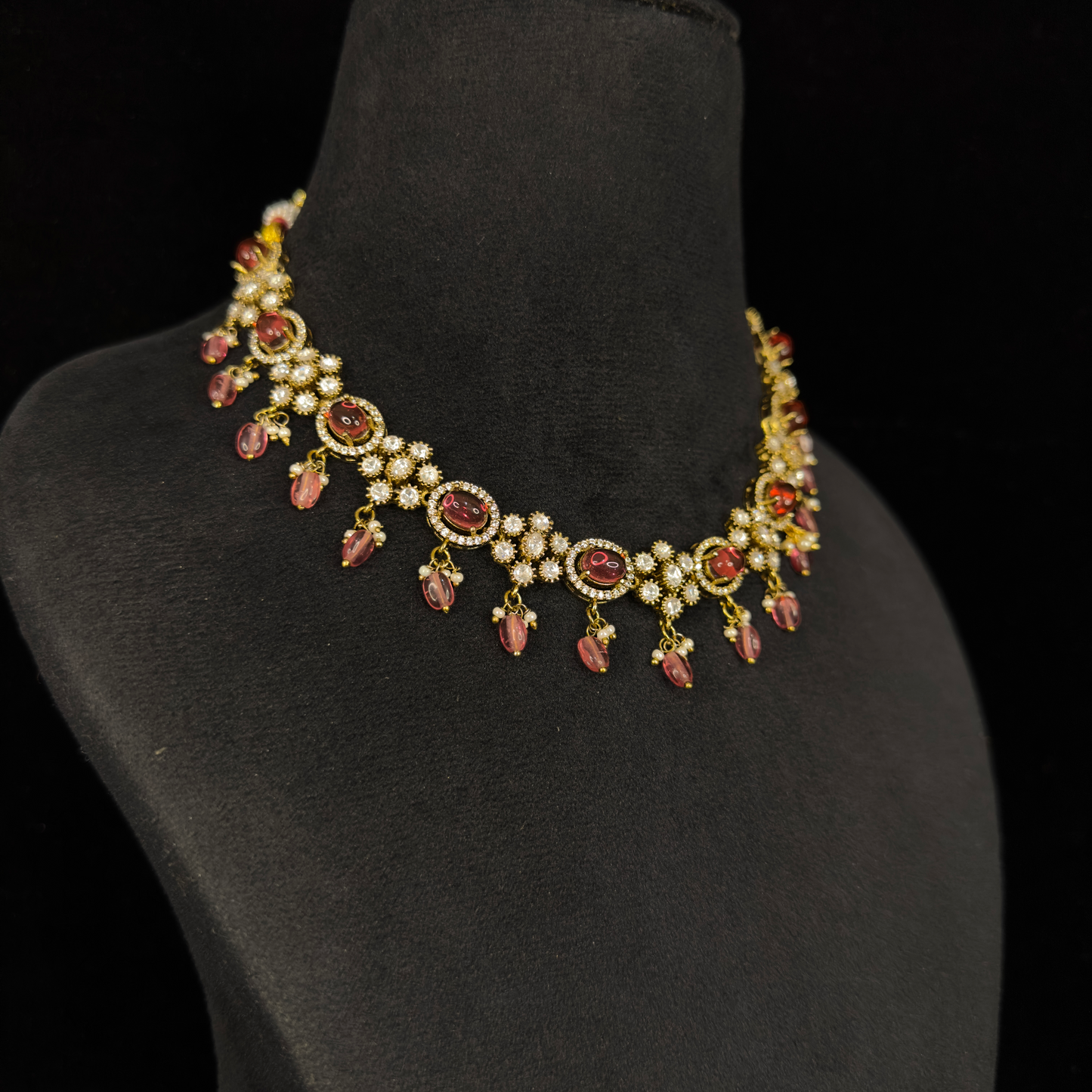 Floral Victorian beads Necklace with earrings