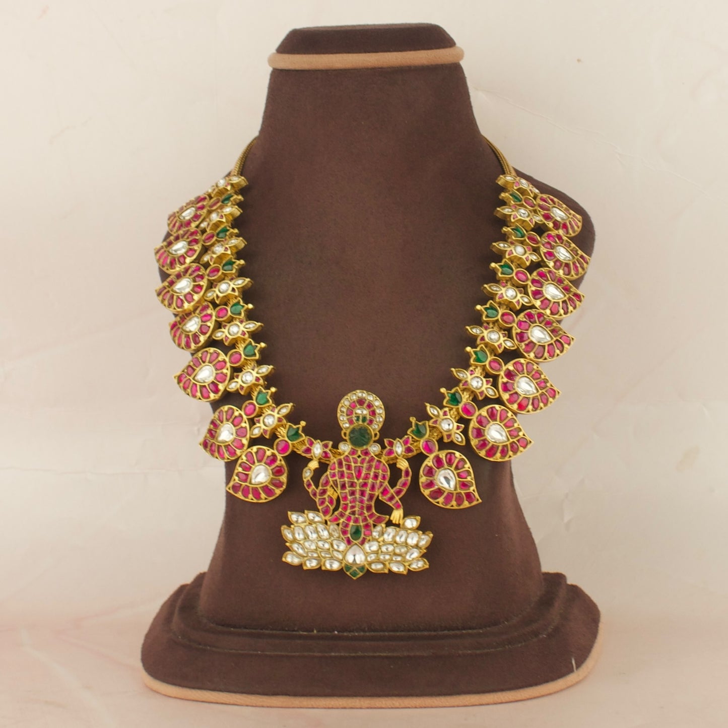 Lakshmi Devi Design Jadau Kundan Mango Short Necklace