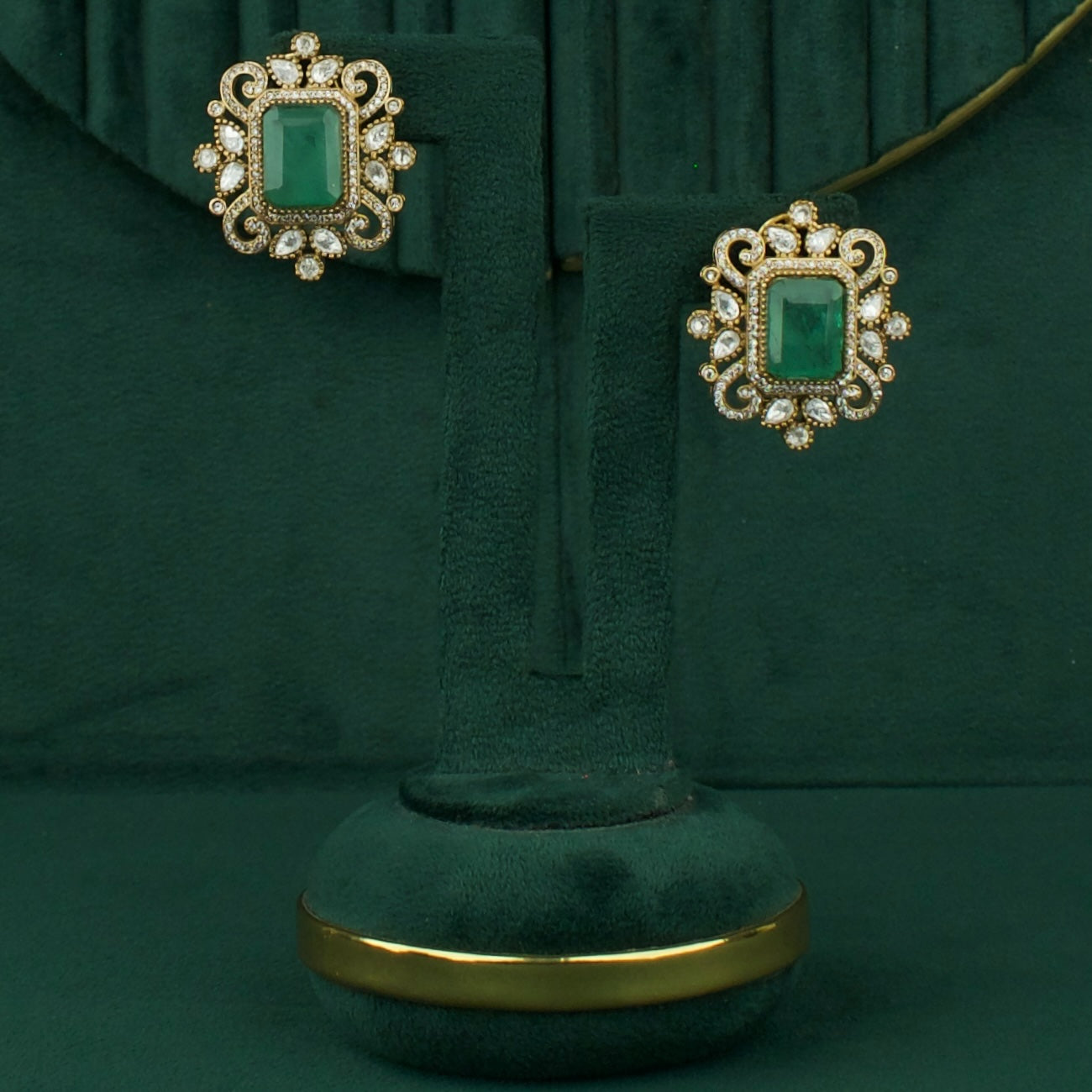 Royal Elegance Design Polki Victorian Necklace with Matching Earrings