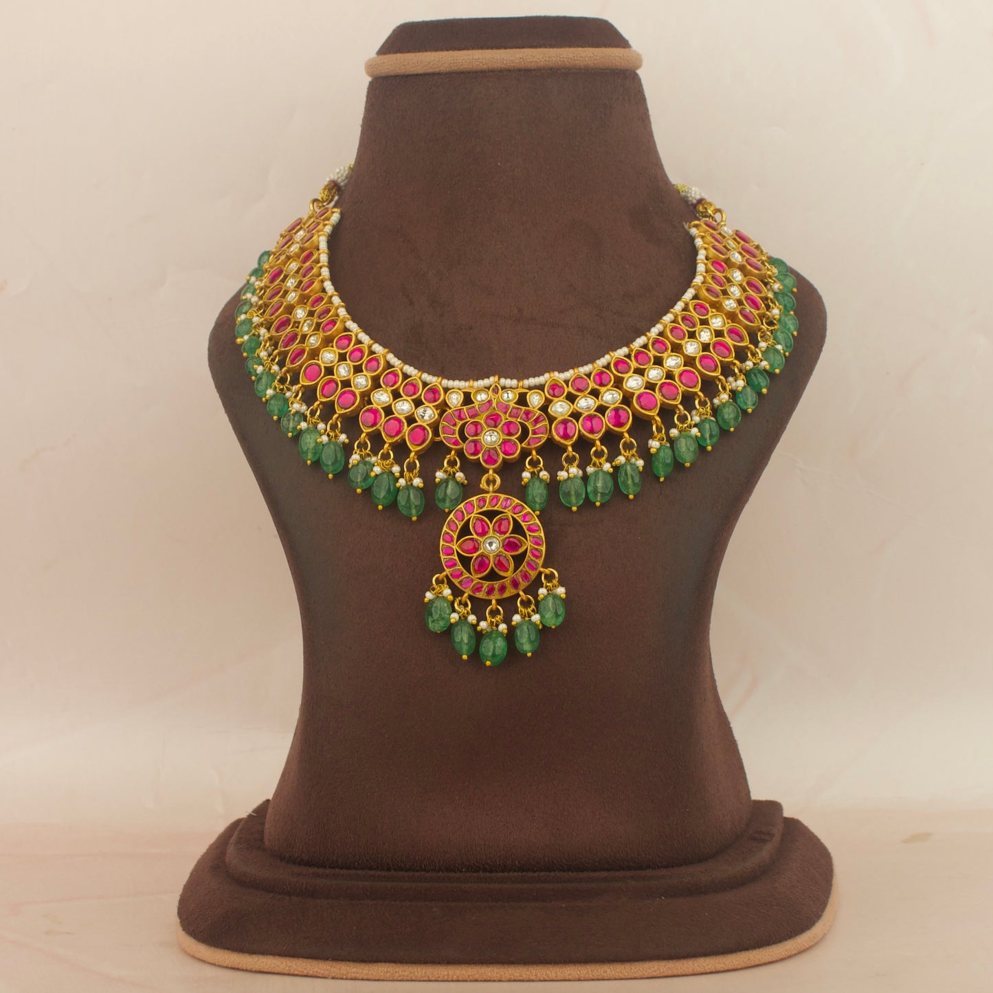 Sparkling Design Jadau Kundan Short Necklace With Green Beads Hangings