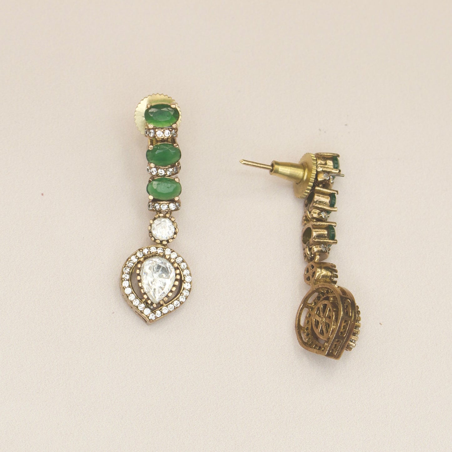 Trending One-Line Victorian Necklace Set with drop earrings