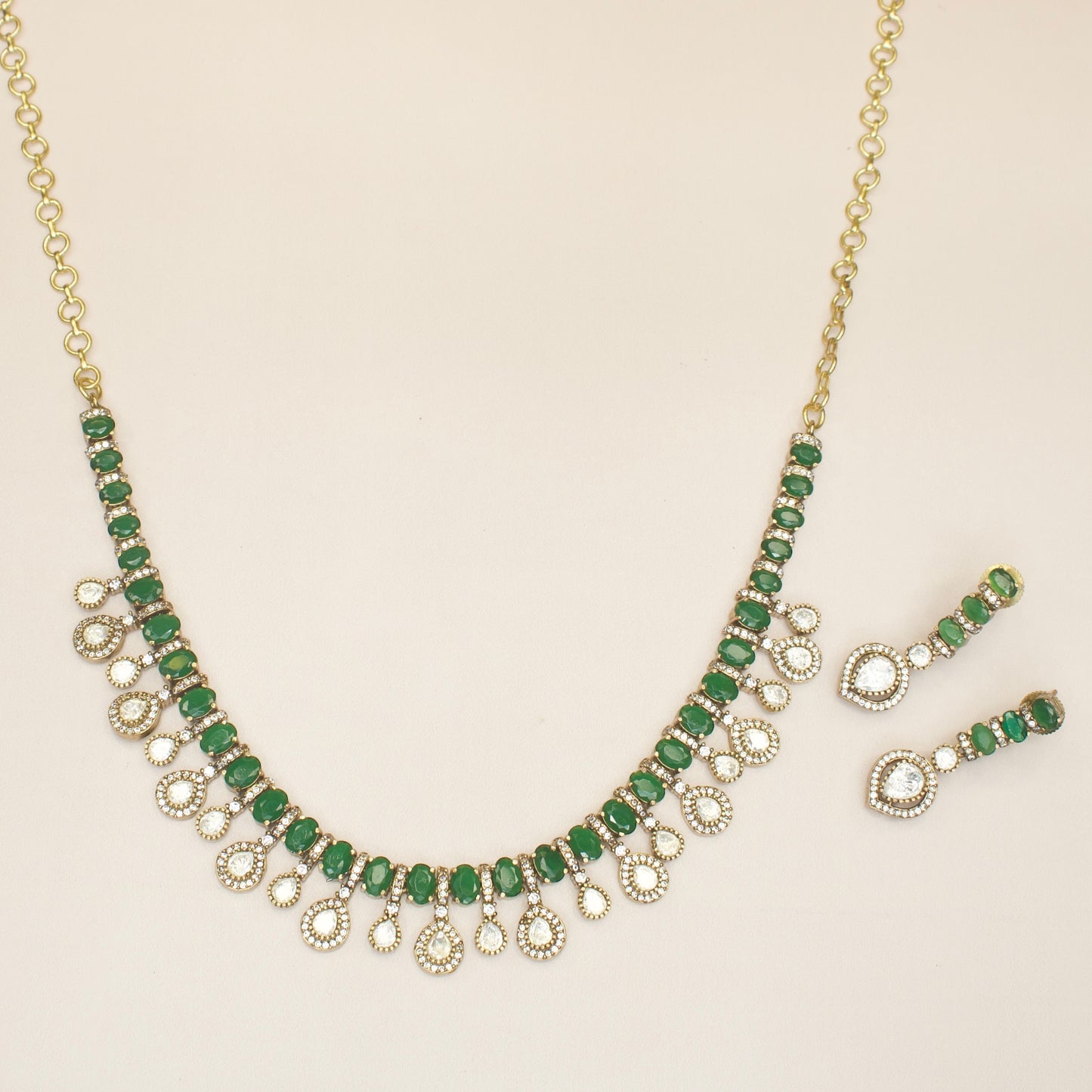 Trending One-Line Victorian Necklace Set with drop earrings