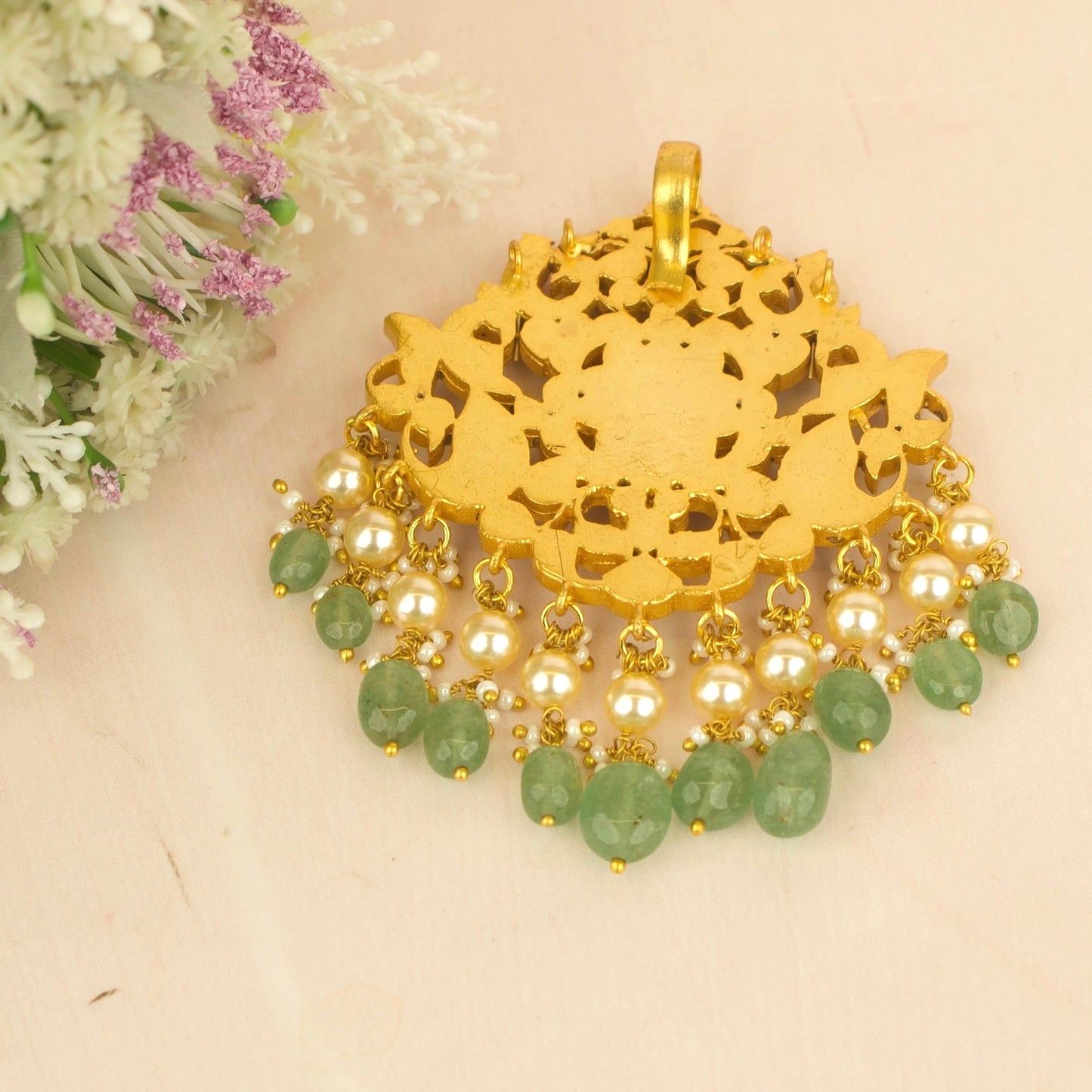 Dazzling Jadau Kundan Locket With Swarovski Pearl & Pumpkin Beads Hanging
