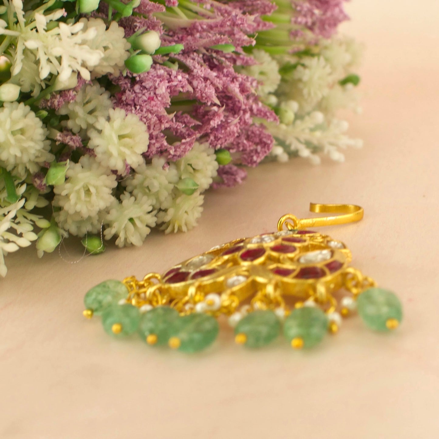 Captivating Floral Design Jadau Kundan Short Maang Tikka