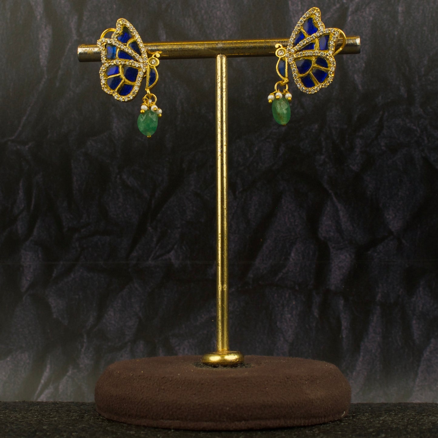 Classic Design With Jadau Kundan Stud Earrings