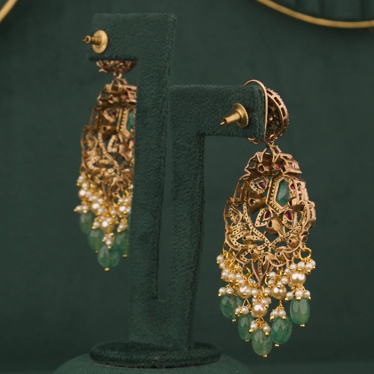 Traditional Victorian Bridal Necklace Set With Emerald Drops