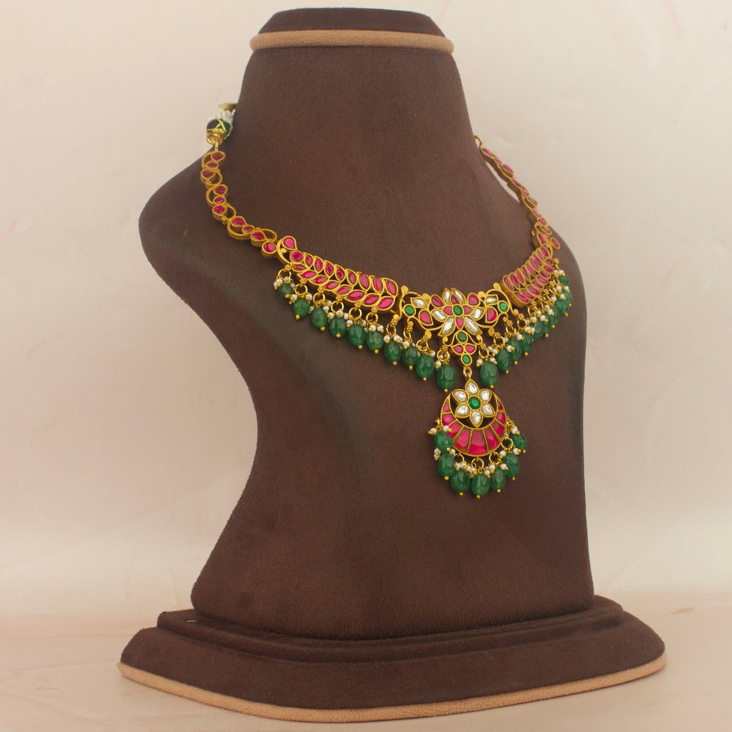 Opulent Jadau Kundan Short Necklace With Locket