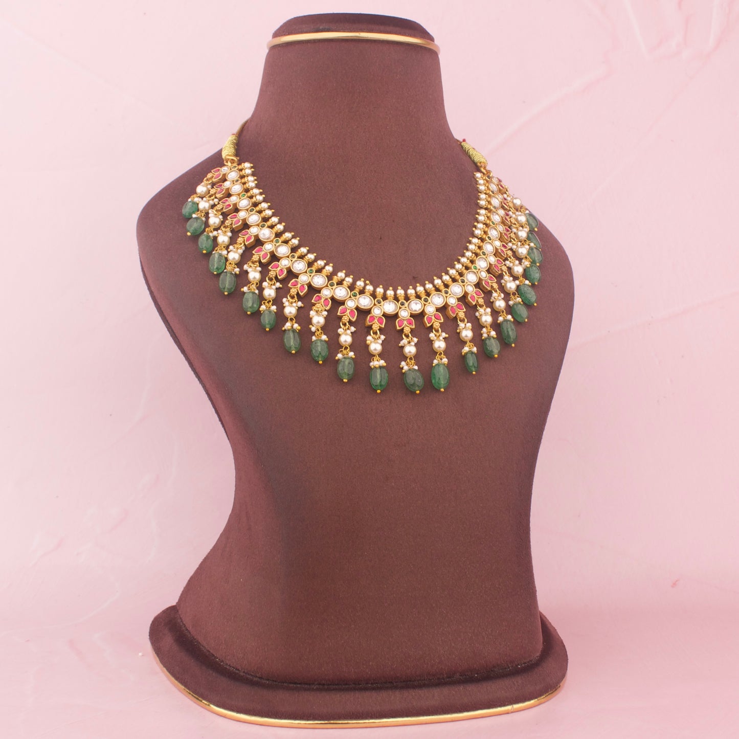 Delicate Jadau Kundan Necklace With Emerald Beads