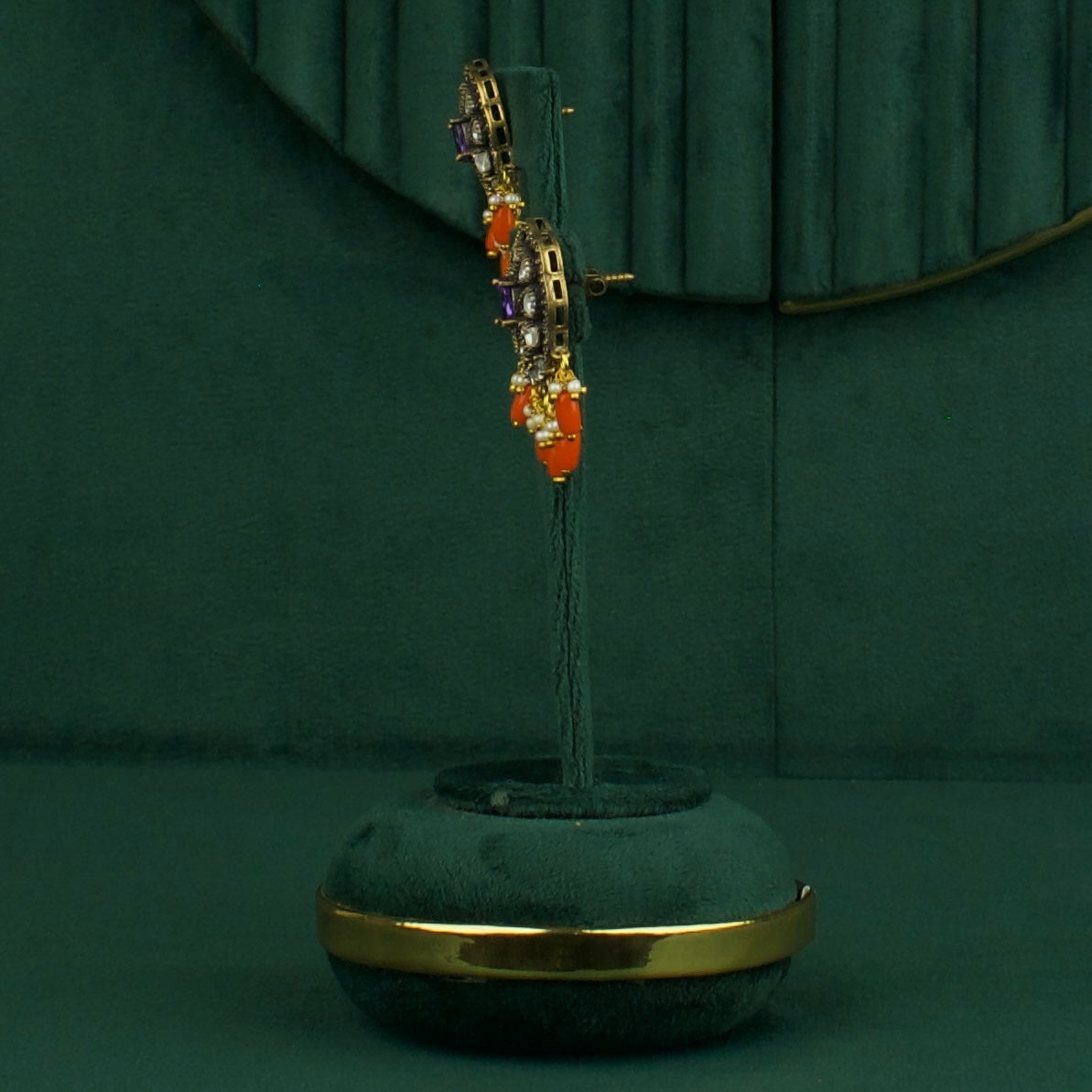 Royal Victorian Side Locket Coral Necklace Set