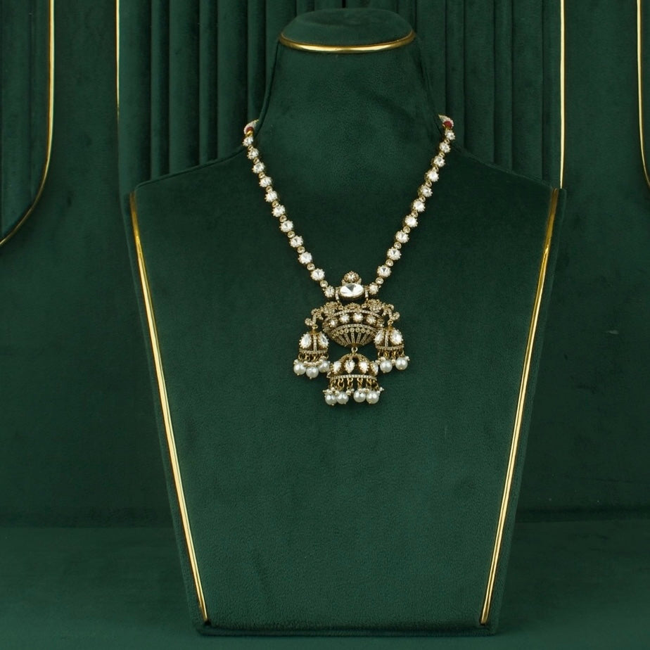 Sleek Design Polki Victorian Short Necklace with butta Earrings