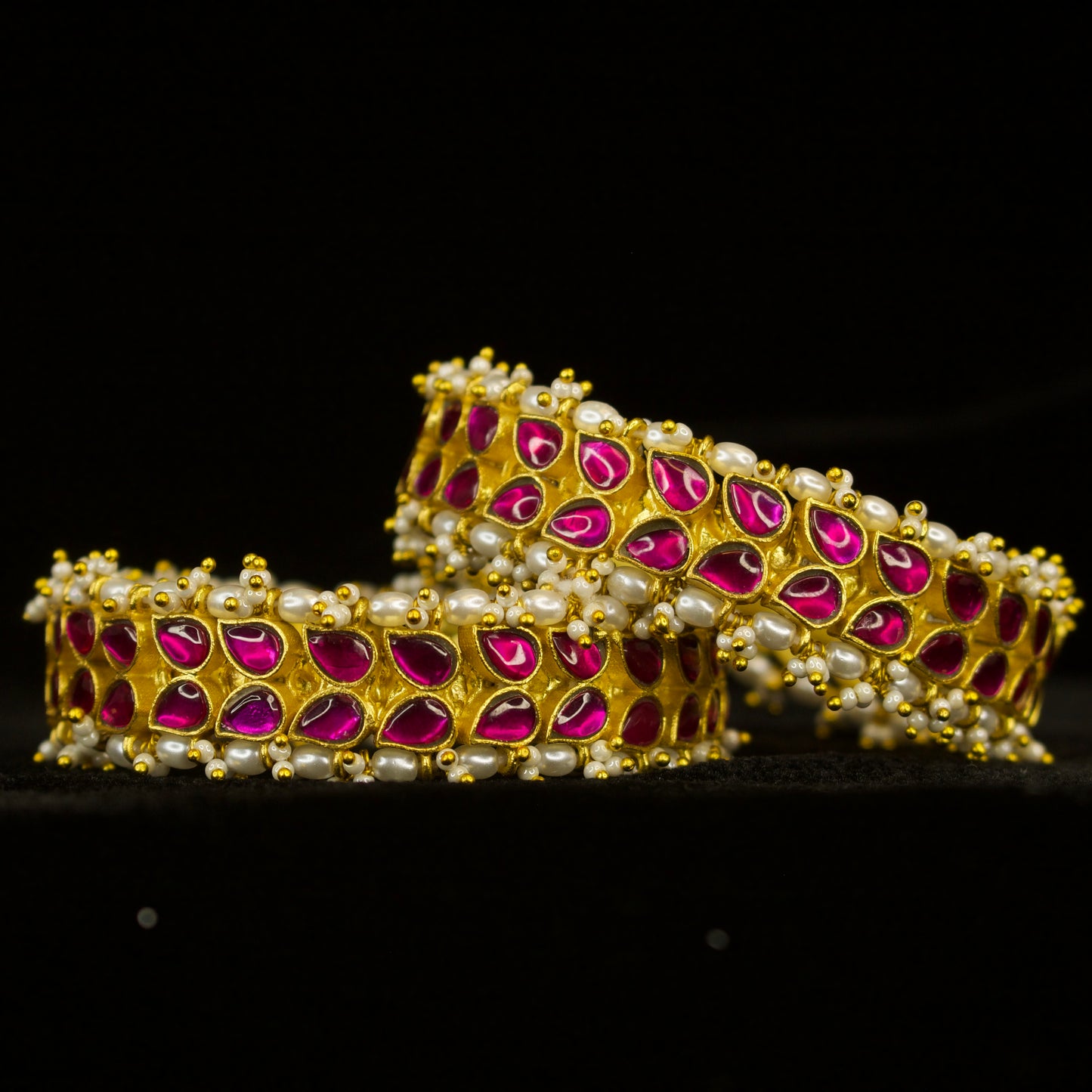 Jadau Kundan Red Pearl Bangle (Sleeping Angle)
