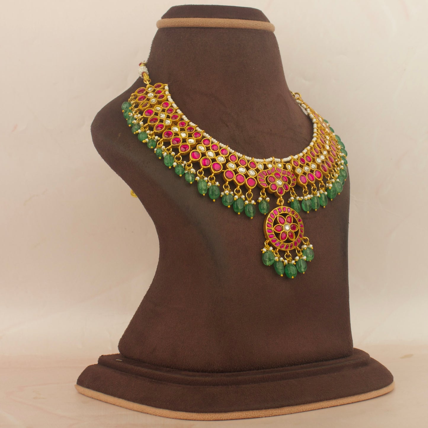Sparkling Design Jadau Kundan Short Necklace With Green Beads Hangings