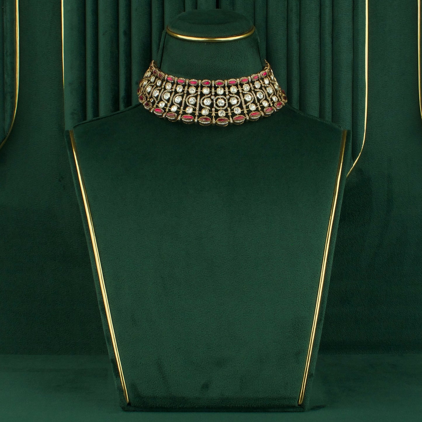Majestic Elegance Victorian Polki Choker Set