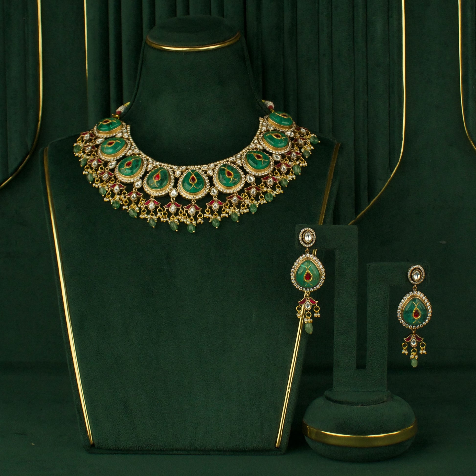 Grand Fusion Kundan & Polki Victorian Necklace with Matching Earrings