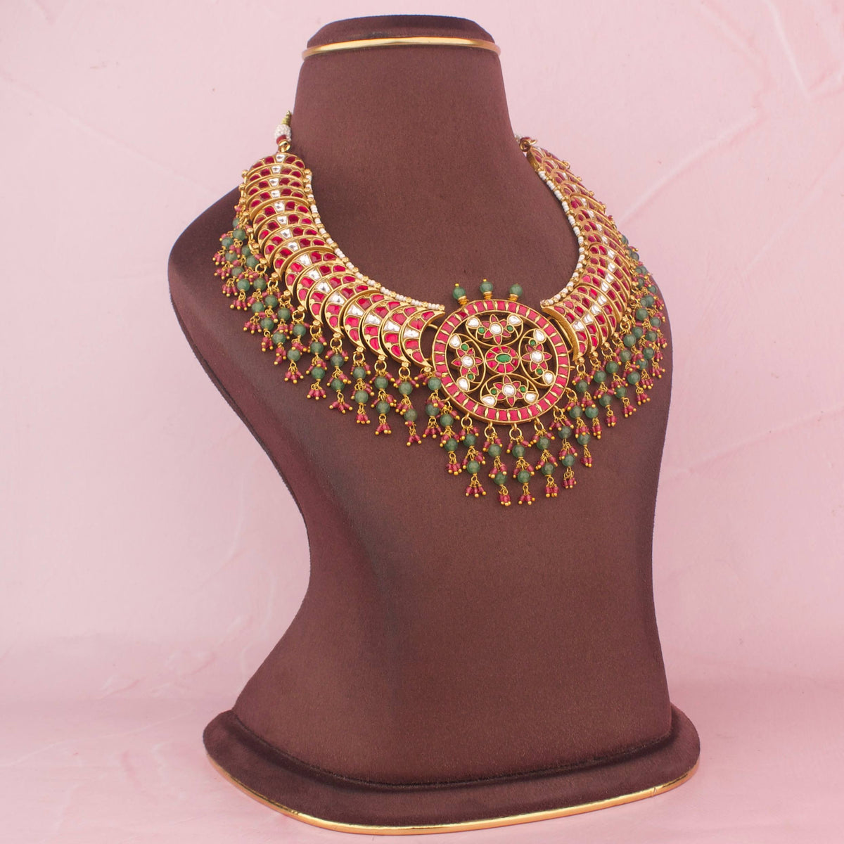Magnificent Jadau Kundan Necklace With Hangings